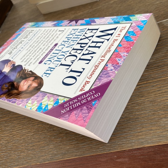 2nd hand Parenting books|What to expect& Baby owner’s manual& Bring up bebe - Picture 6 of 12